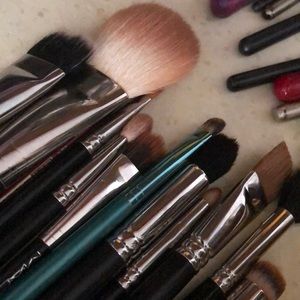 Meet your Posher, Adisa